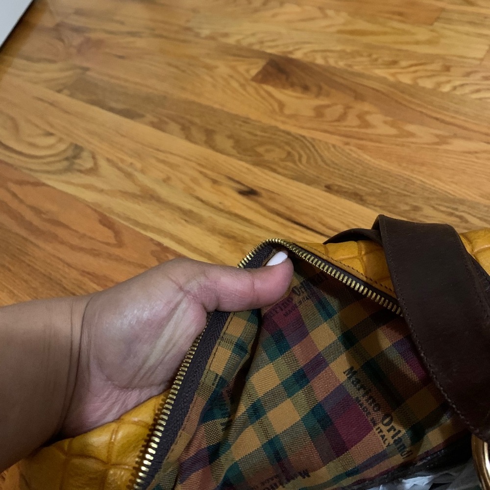 Purses - Picture 2 of 2